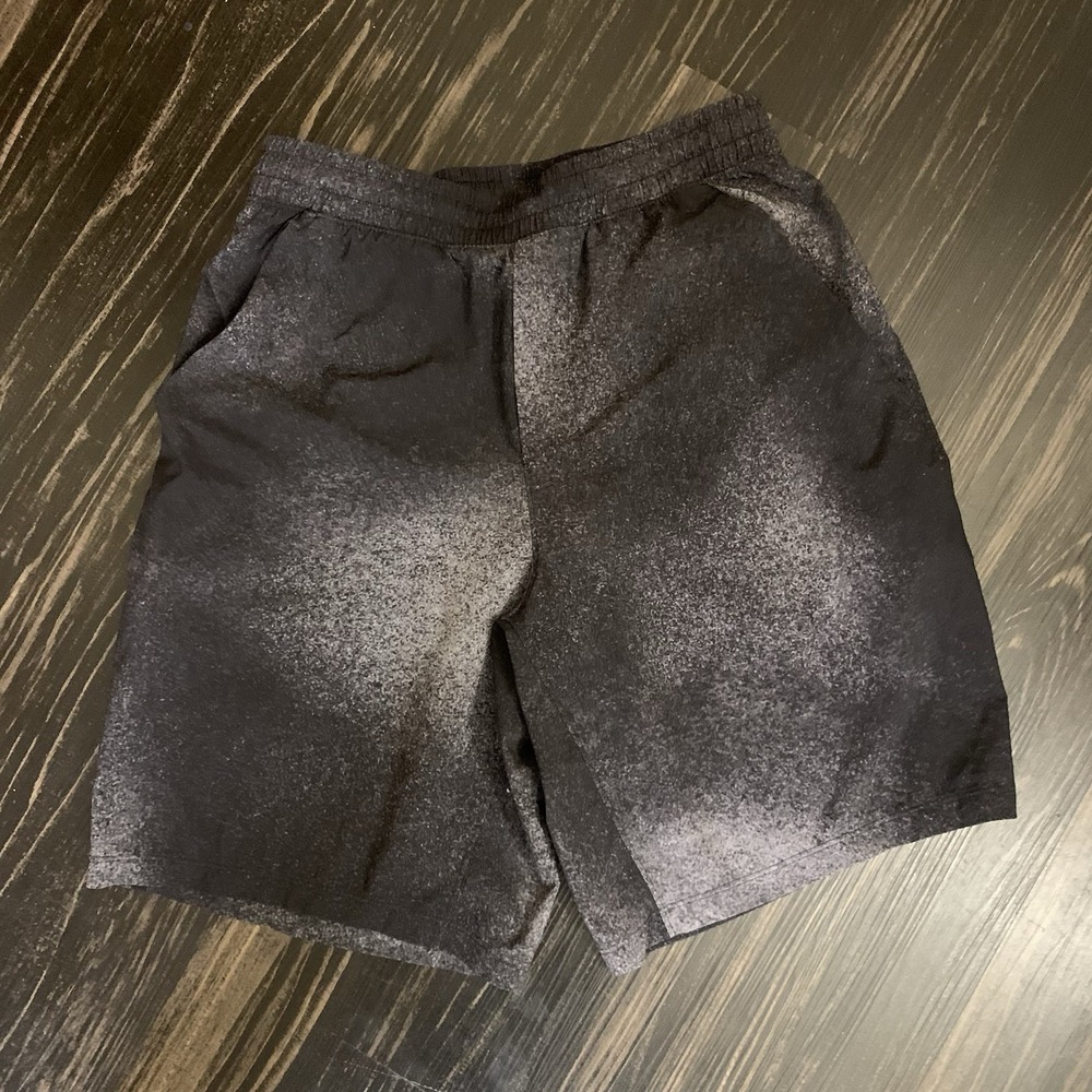 Lululemon Shorts Mens Size S Black THE Shorts Unlined 9" Casual Active